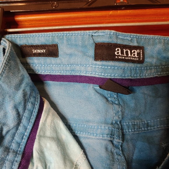 Blue Ana jeans - Picture 2 of 4